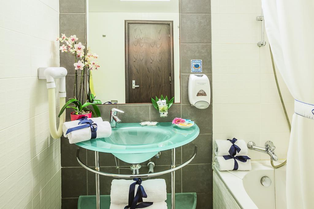 Superior Double or Twin Room with Mountain View